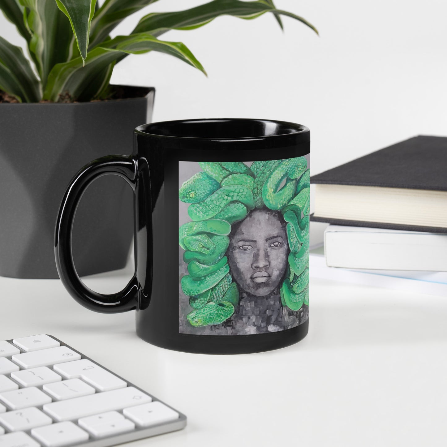 Medusa Black Glossy Mug